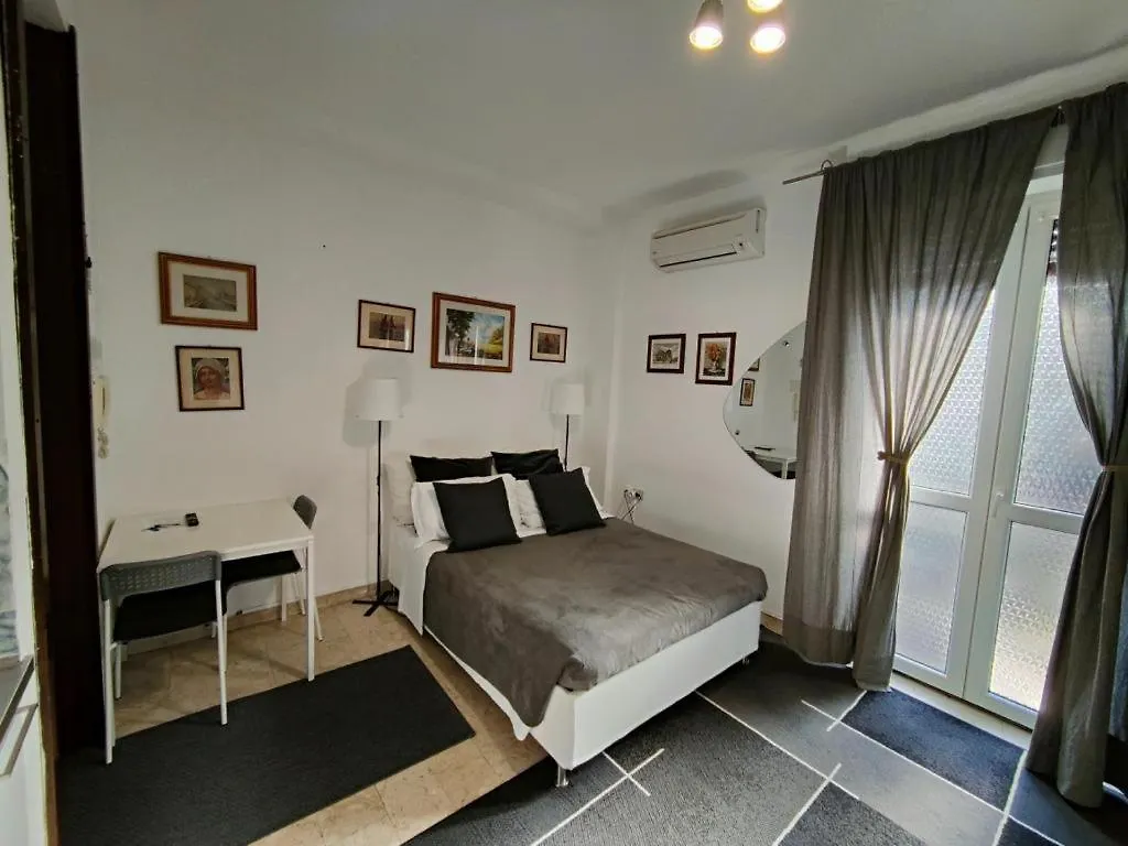 Apartment Ferienwohnung Short Rent Milan Porta Vittoria Italien